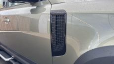 Land Rover Defender 2.0 D200 SE 110 5dr Auto Diesel Estate